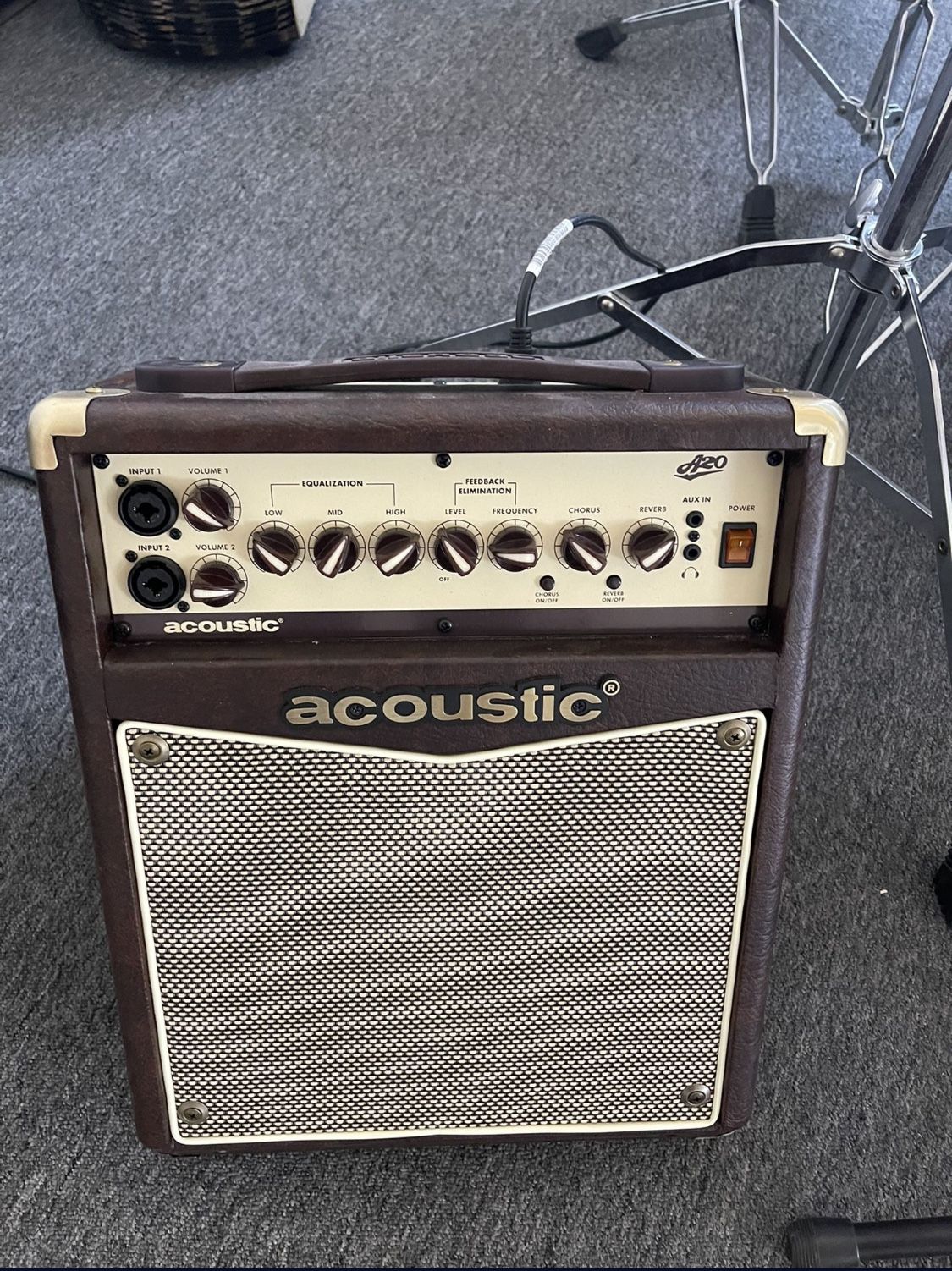 Acoustic Guitar Amp