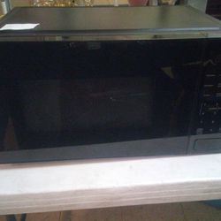 Black Microwave Oven For Sale.