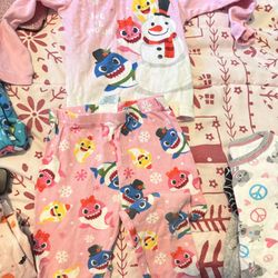 Pinkfong Baby Shark Pajama Set - 4T