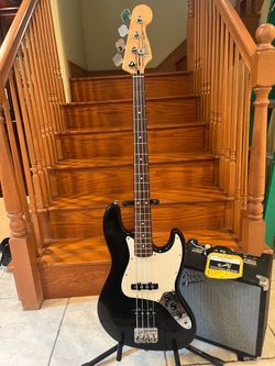 Fender MIM Jazz Bass w/ Fender Rumble Amp