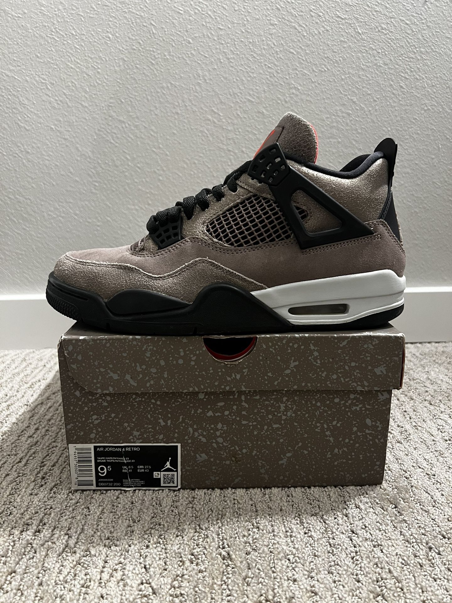 Jordan 4 Taupe Haze