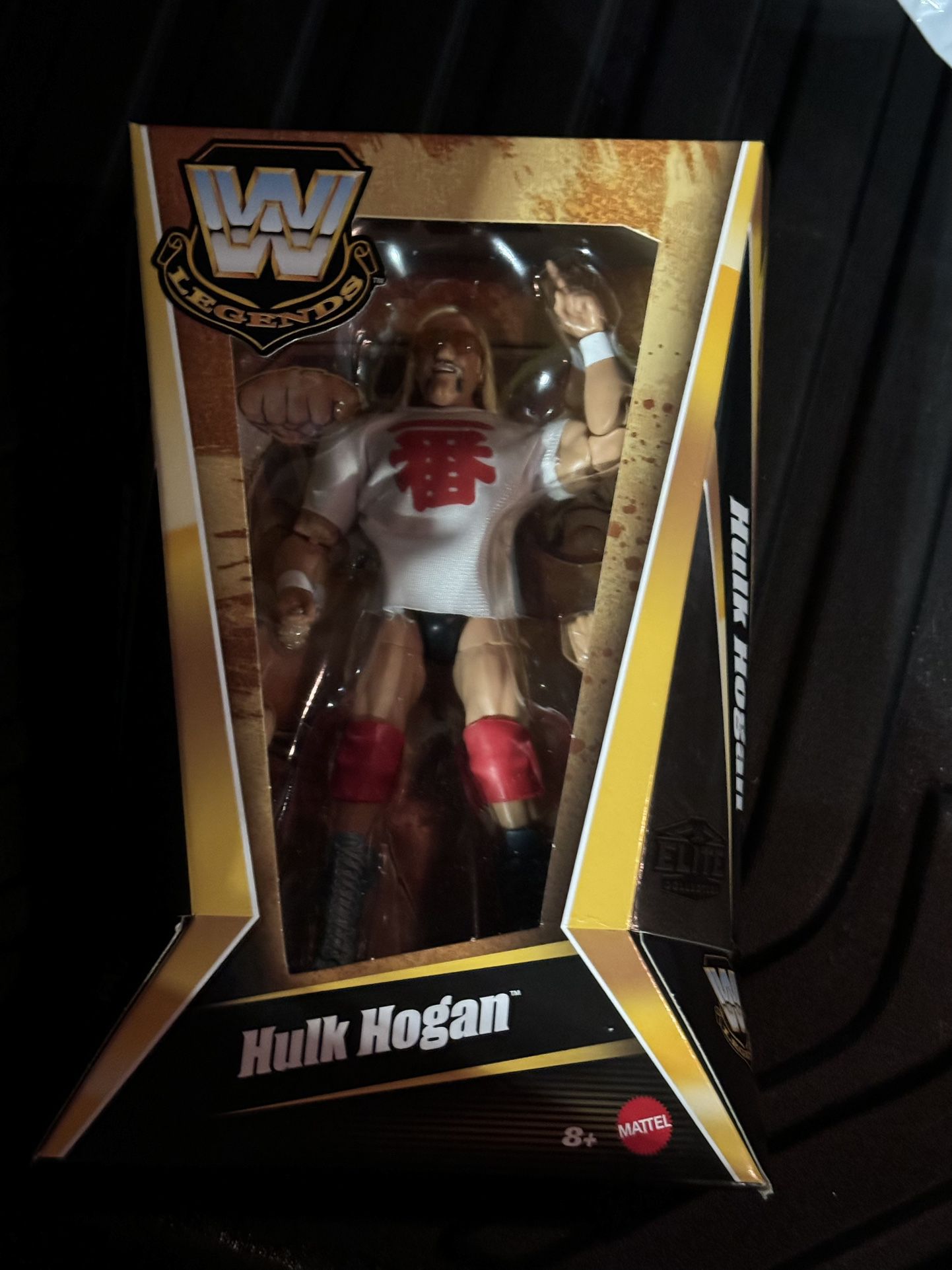 WWE Hulk Hogan action figure chase elite 22 legends