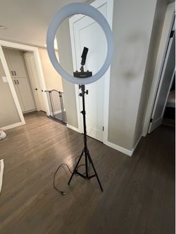 Newer ring light -$25