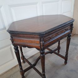 Antique Radio  and Table