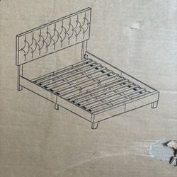 Daisy Upholstered Platform Bed