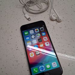 Apple iPhone 7 space grey UNLOCKED