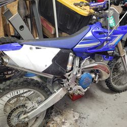 2005 yz250