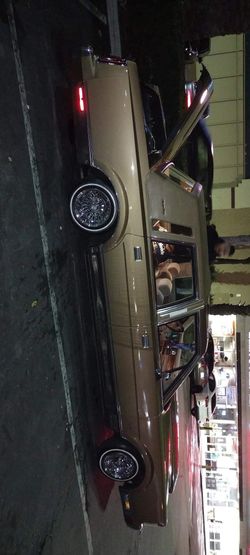 1985 Lincoln Town Car 2 Pumps 4 Batteries Lowrider 