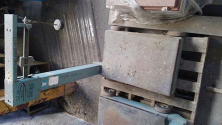 Mechanical scale