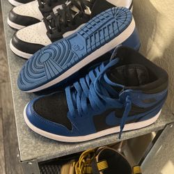 Nike Size 2y