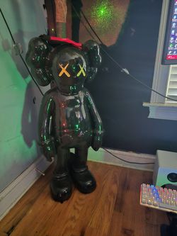 Custom Kaws 3ft Statue . Made In California 