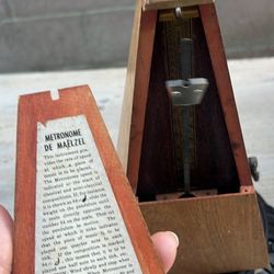 Antique Metronome Timer