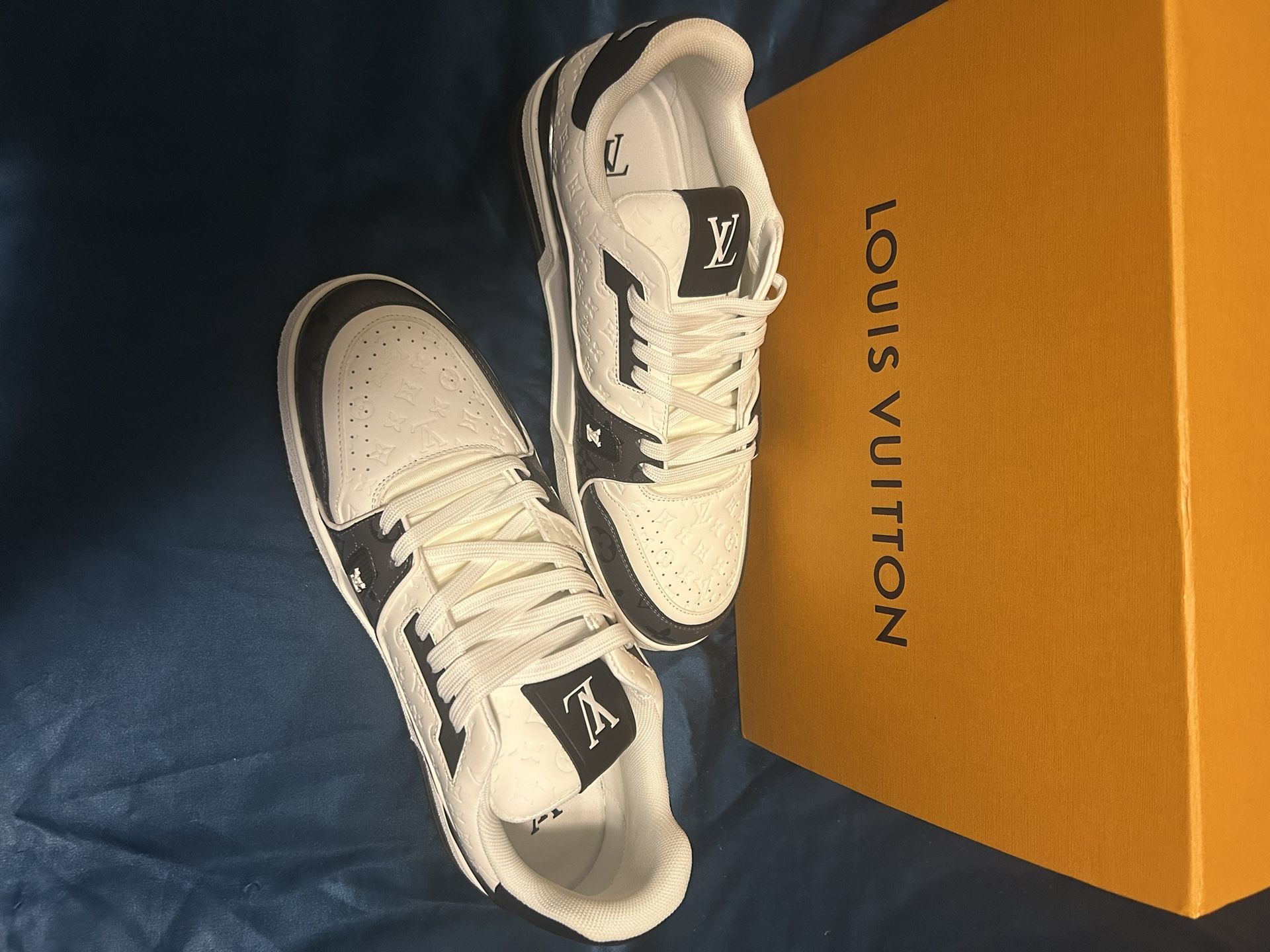 Louis Vuitton Trainer Low #54 Black White