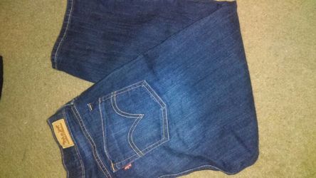 Womens Levi's Capri's
