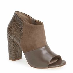 Trina Turk ‘ LOS GATOS’ bootie