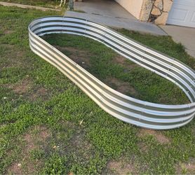 8 x 4 x 1 ft. Silver Metal Oval Raised Garden Bed Outdoor Planter Box for Vegetables Flowers and Herbs new