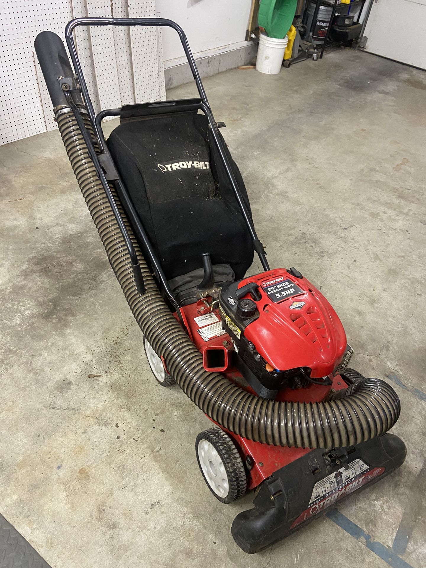 Toro Leaf Vacuum