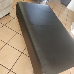 Bench/ottoman 