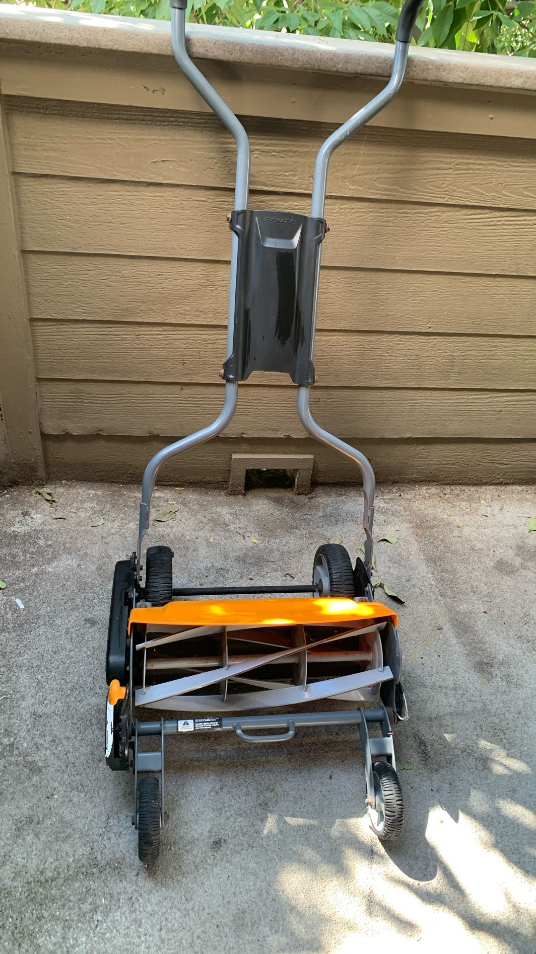 Lawn-Mower 