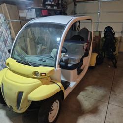 Electric Gem Golf Cart. 4 Seater