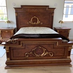 Six Pieces Mohagany Queen Bedroom Set 