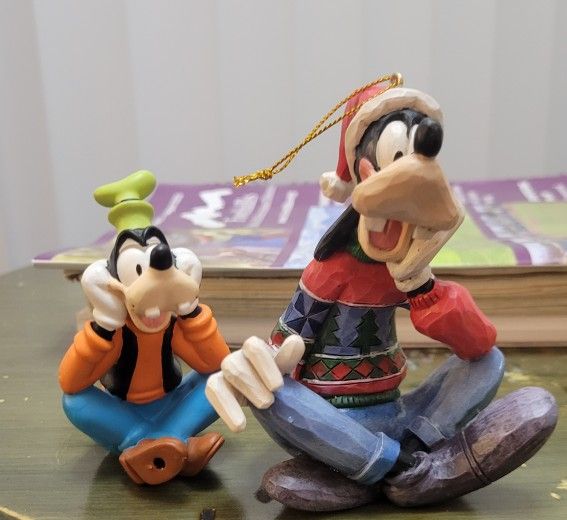 Enesco And Disney Goofy Ornament And Toy