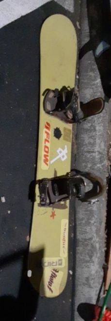 FLOW SNOWBOARD
