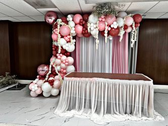 Balloon Decor And Backdrops 