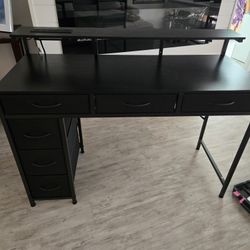 Gently Used Desk Bought And Out Grown Quickly
