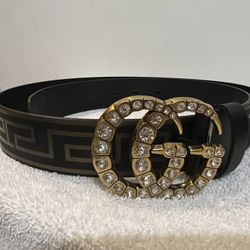 Unisex Gucci Belt Pre Cut Holes Fit Up To Size 38