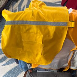 Rain Coat Medium Dog 10.00