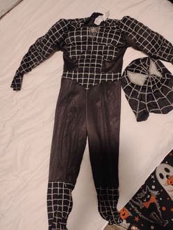 HALLOWEEN COSTUME