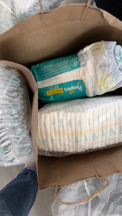 Pampers