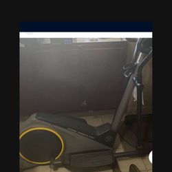 Golds Gym Elliptical