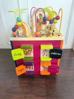 B. toys Wooden Activity Cube - Zany Zoo