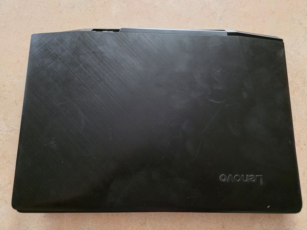Lenovo Y700