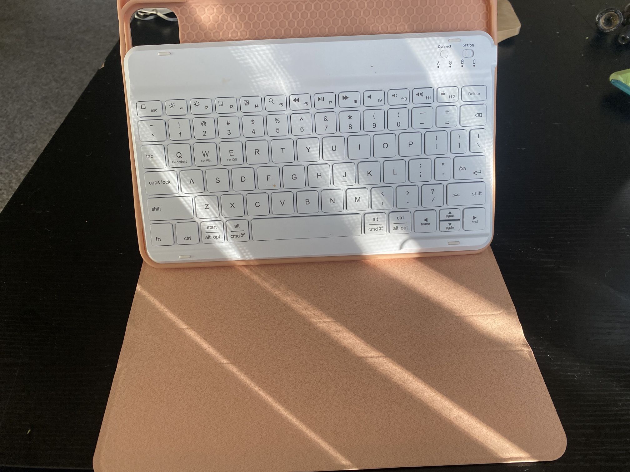 Pretty Pink Ipad Case With Keyboard