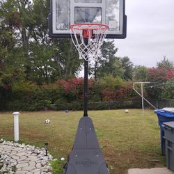 Portable, Adjustable Basketball Hoop