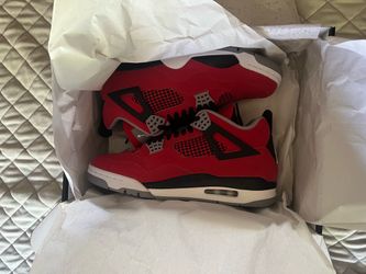 Jordan 4 Retro Toro Bravo