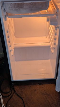 Mini Fridge Tropicana and Eastern