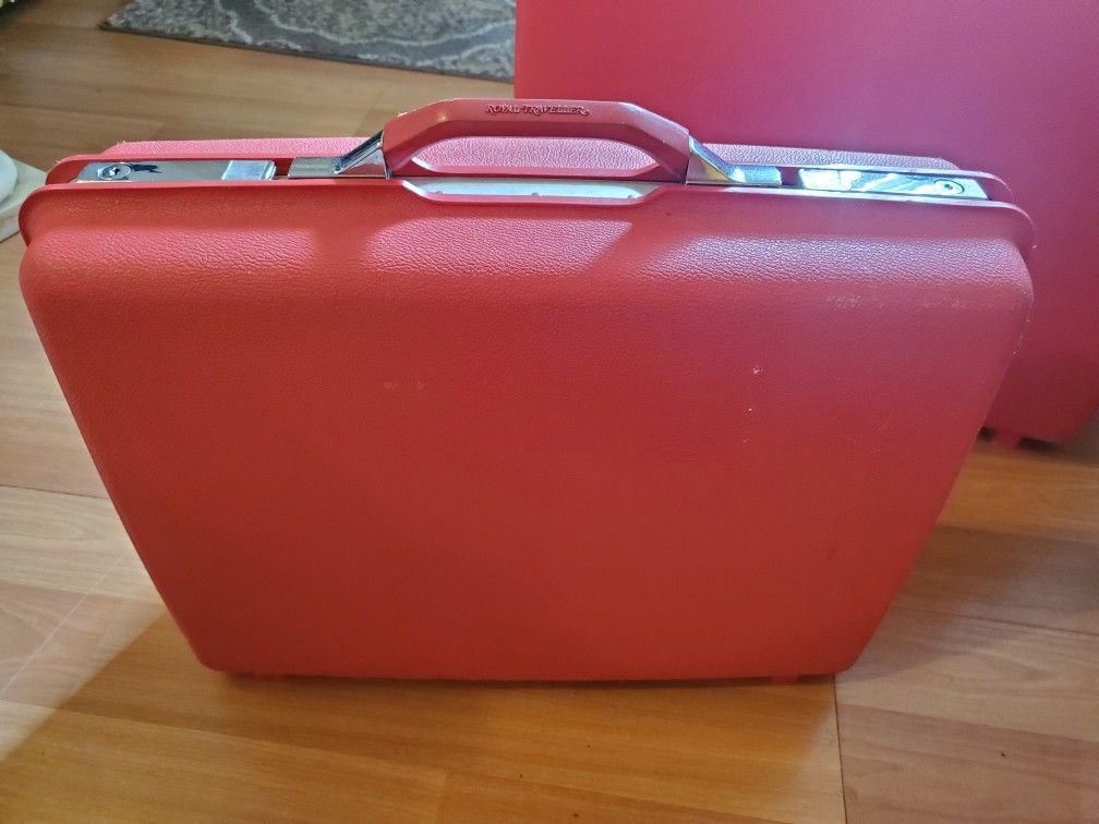 Vintage Samsonite Royal Traveler 2 Piece Luggageu