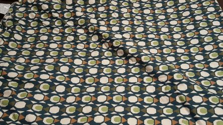 Munchkin Jelly bean Reversible Sling