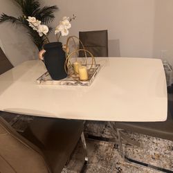Dining Table And Chairs 
