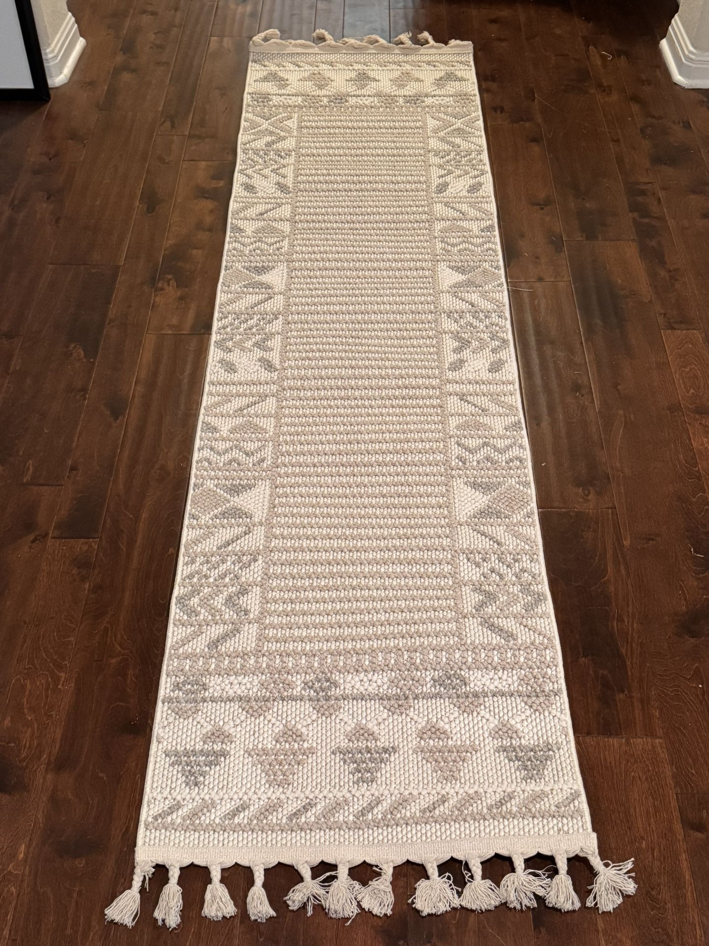 Artbella 2’x7’ Runner - Beige