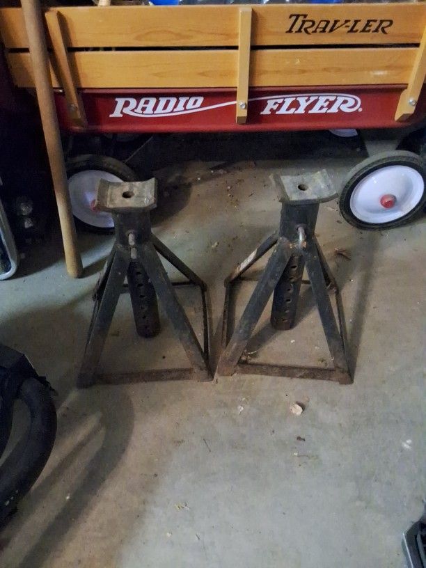 VINTAGE Pair of Heavy Duty Jack Stands