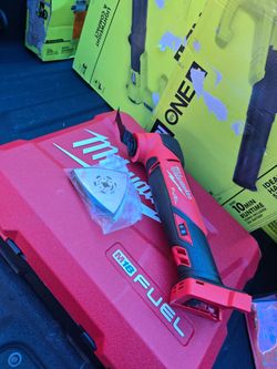 Milwaukee
M18 FUEL 18V Lithium-Ion Cordless Brushless Oscillating Multi-Tool (Tool-Only)