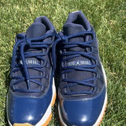 Midnight Navy Jordan 11s 