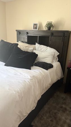 Queen bedroom set