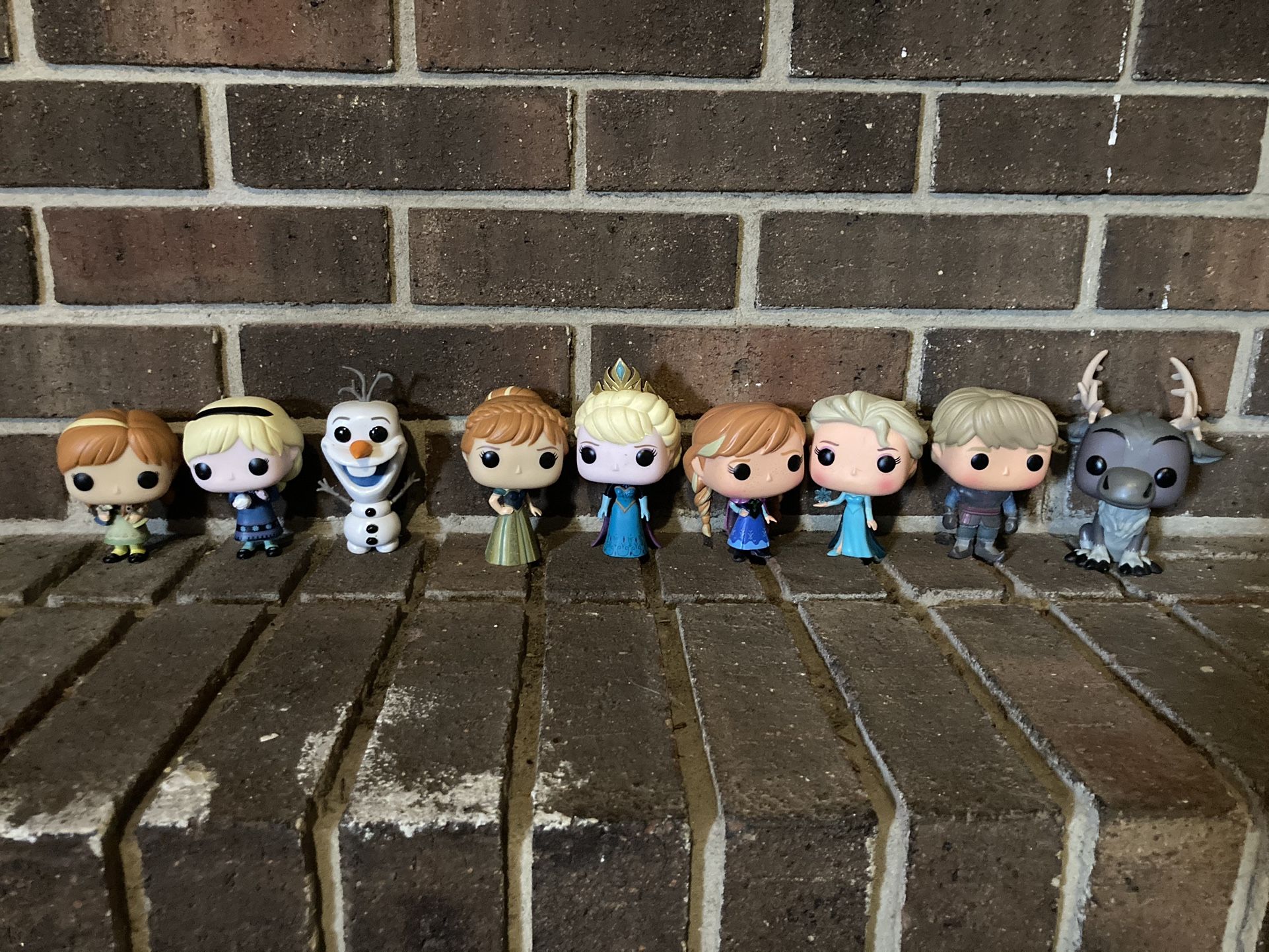 Set Of 9 Frozen Pop! Figure Characters