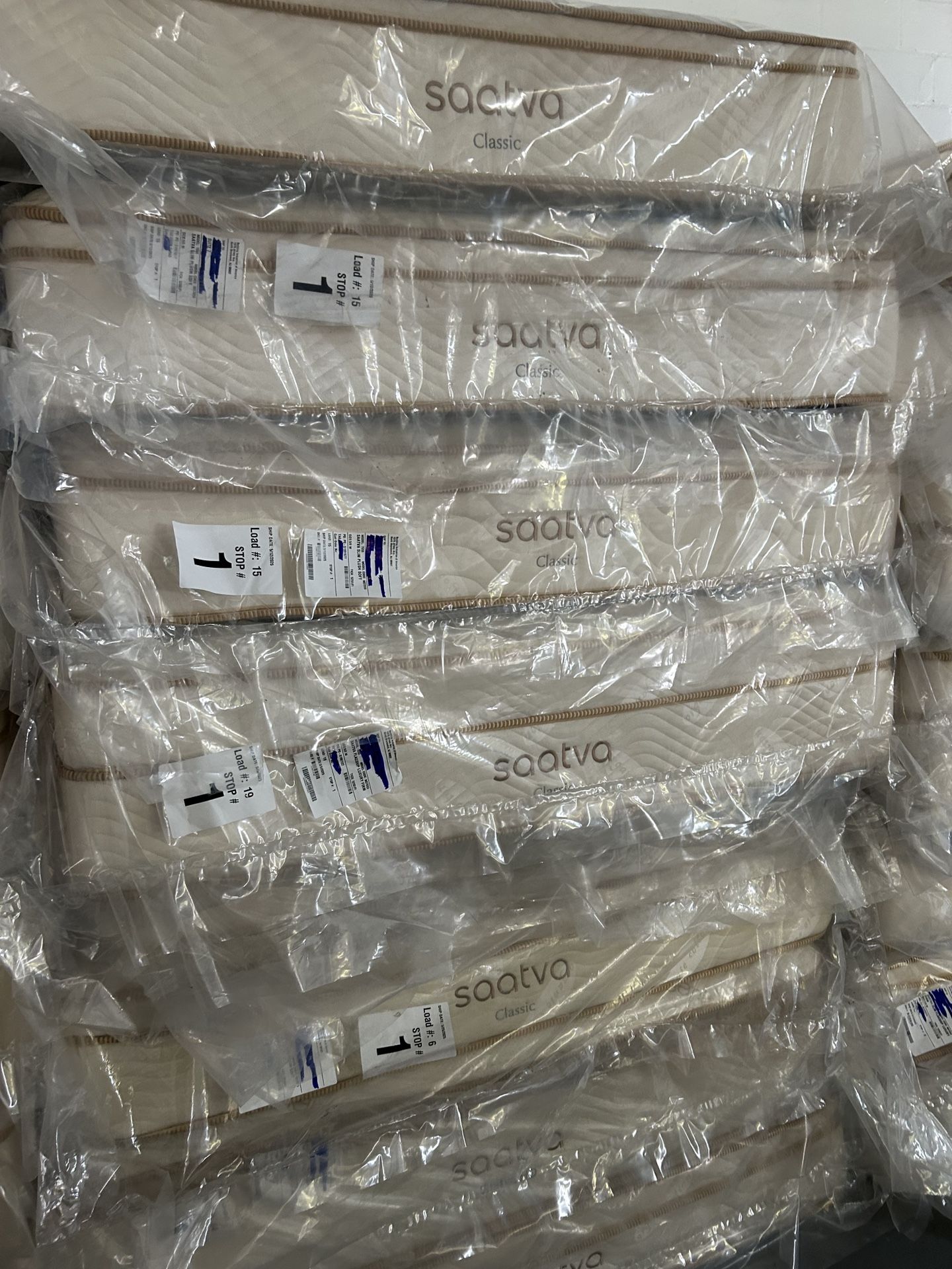 Luxury Saatva & Tempur-Pedic Mattresses – 50-80% Off! • Brand New, Minor Blemishes (Nothing That Affects Comfort) • King, Queen, Full, T